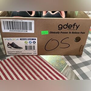 Gravity Defyer Proven Pain Relief Womens Gdefy Mighty Walk Salmon/Gray